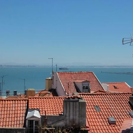 Alfama Terrace Appartamento